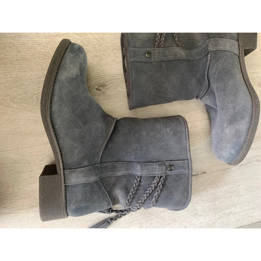 Abeo Blaine‎ PBW1007 Grey Suede Sheepskin Lined Ankle Boots Women 8 Boho Braided
